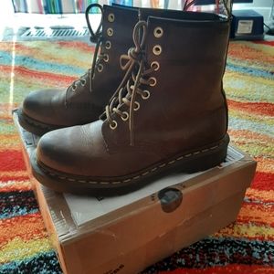 Dr.Martens 1460 unisex Crazy Horse Boot sz. Uk 4 mens 6